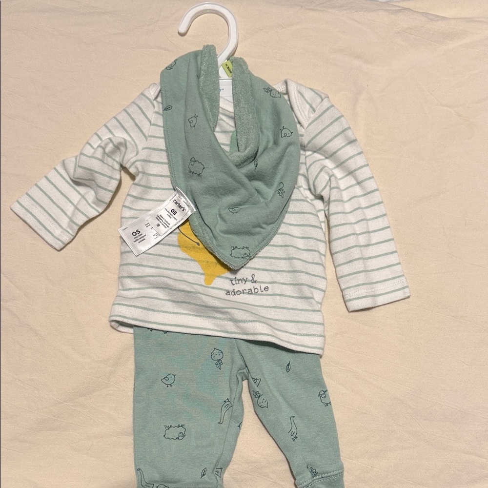 Outfit with bib - 3 months